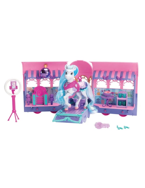 Muñeca Perla's Clubhouse Trailer 1