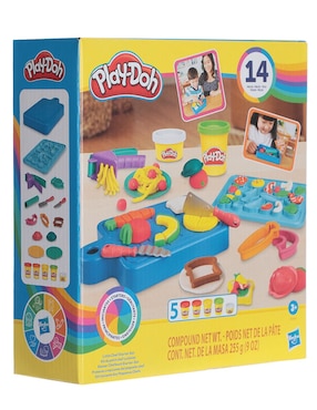 Pequeñas creaciones del pequeño chef Play Doh