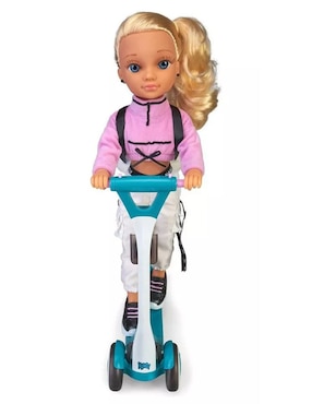 Muñeca Nancy Un Día con mi Scooter