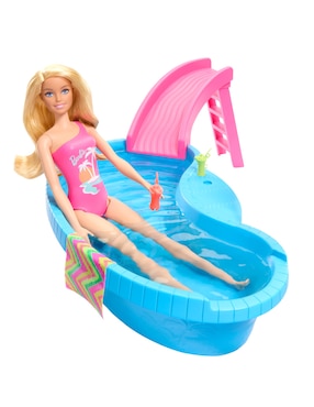 Muñeca fashion Barbie Piscina y tobogán