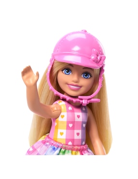 Muñeca fashion Barbie Chelsea en paseo Pony