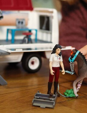 Veterinario Móvil Con Potro Hannover Schleich