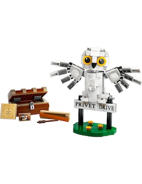 Lego Harry Potter Hedwig en el número 4 de Privet Drive 76425