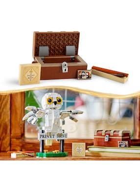 Lego Harry Potter Hedwig en el número 4 de Privet Drive 76425