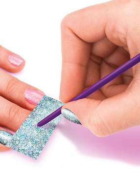 Metallic rainbow nail art Ruz