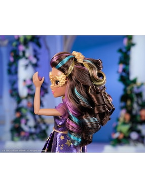 Muñeca fashion Unicorn Academy Spin Master Sophia Masquerade
