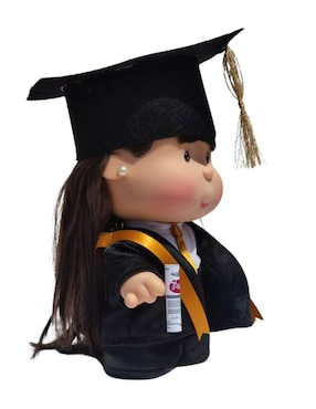 Muñeca colección Fashionistas Pitukas Graduados