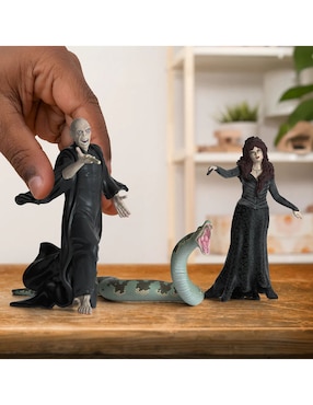 Figura de animales Harry Potter Voldemort, Bellatrix y Nagini collectors Schleich