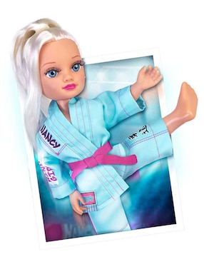 Muñeca Nancy Judo