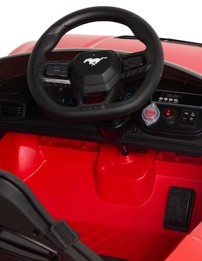 Automóvil montable Holly's Ford Mustang de batería