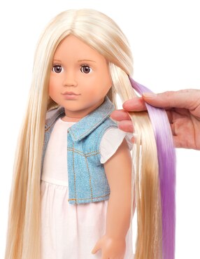 Muñeca Our Generation Phoebe cabello largo