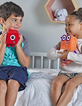 Peluche de amigos juguetones Numberblocks uno y dos Learning Resources