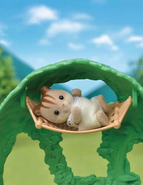Casa del árbol para bebés Sylvanian Families