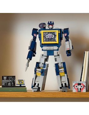 Lego Transformers soundwave 10358
