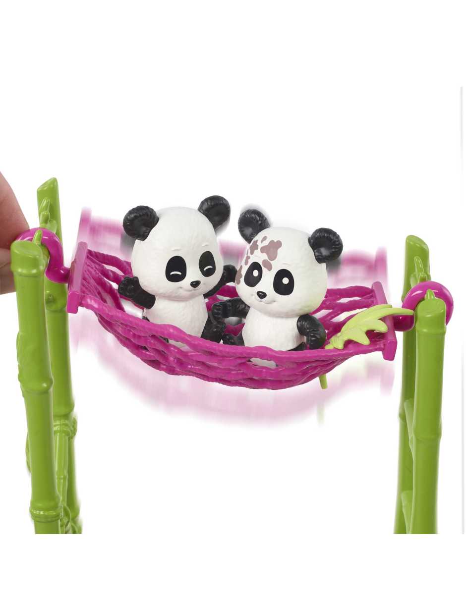 Muñeca Cuidadora de pandas