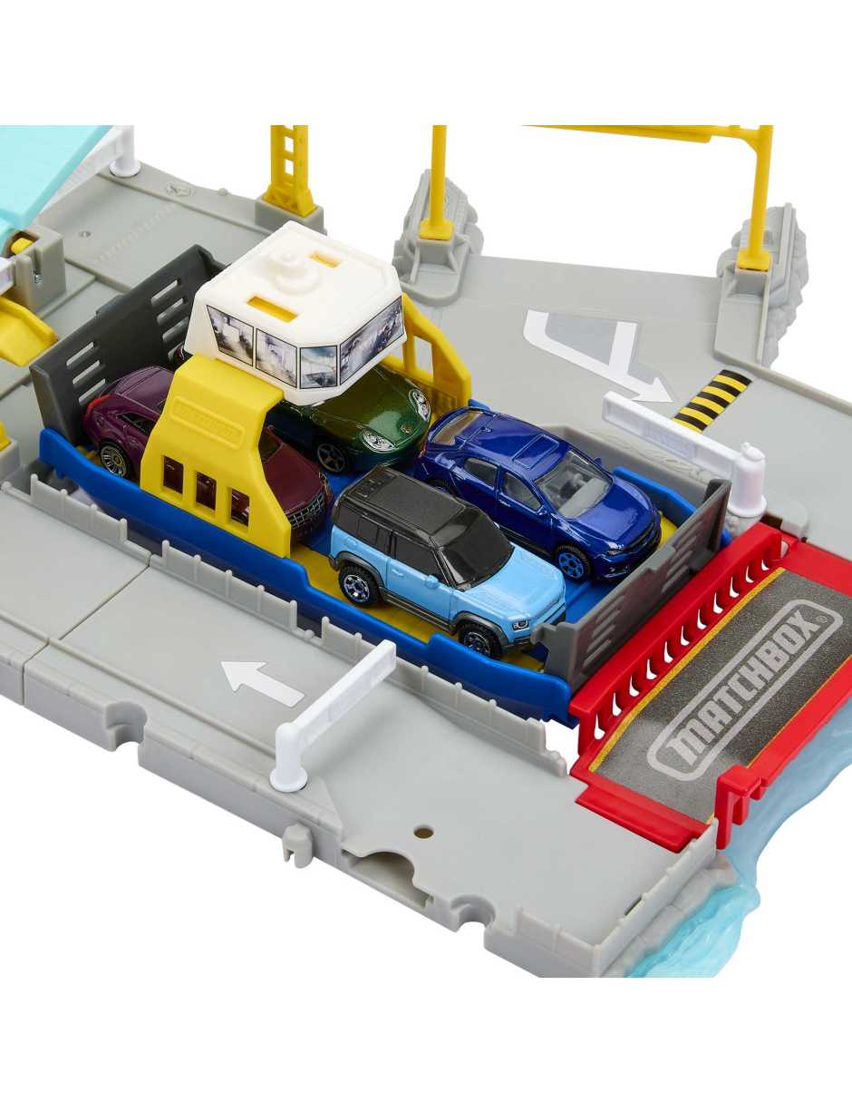 Automóvil matchbox ferry port 4
