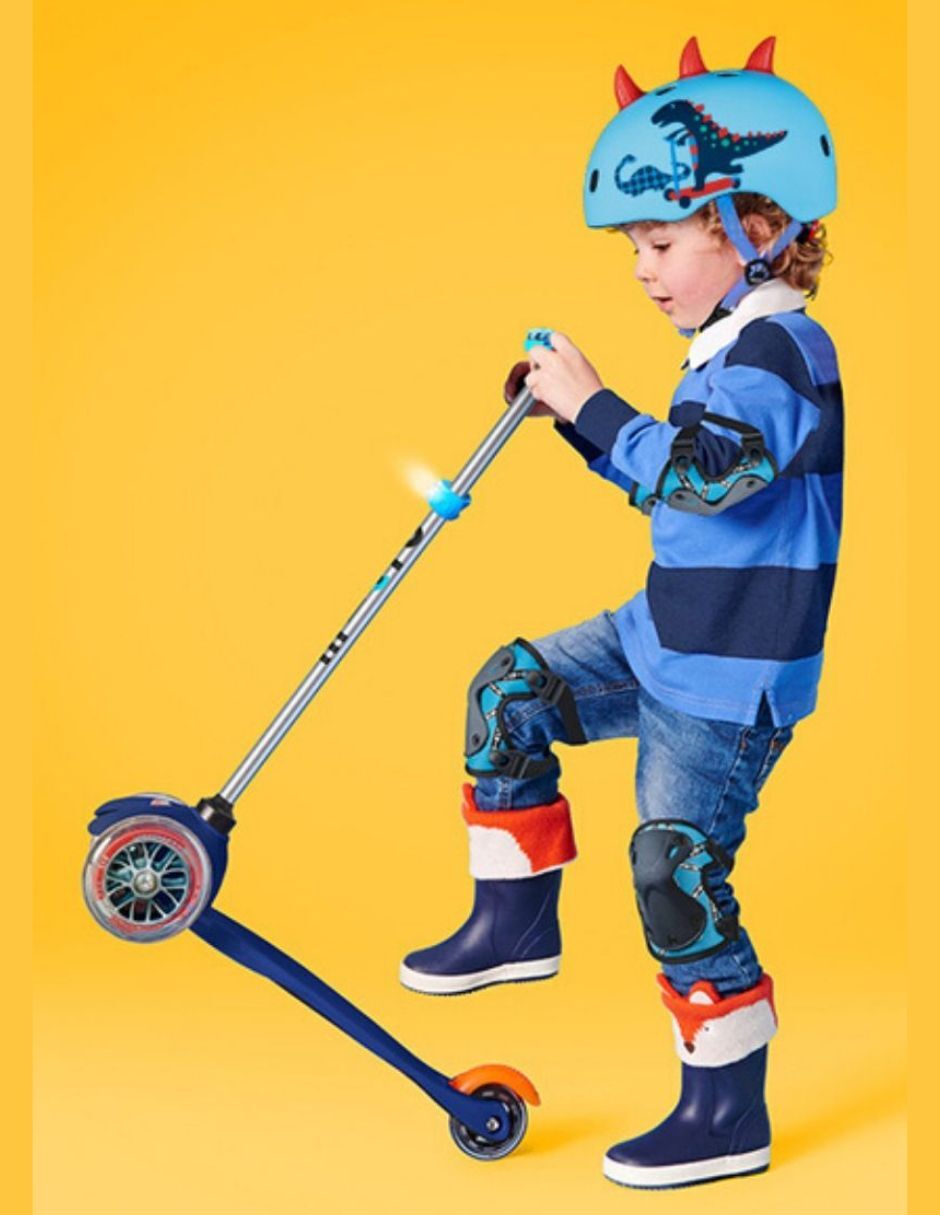 Casco para patinaje unisex 9