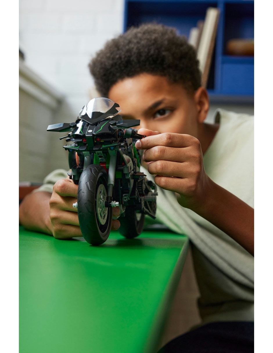 Moto Kawasaki Ninja H2R 42170