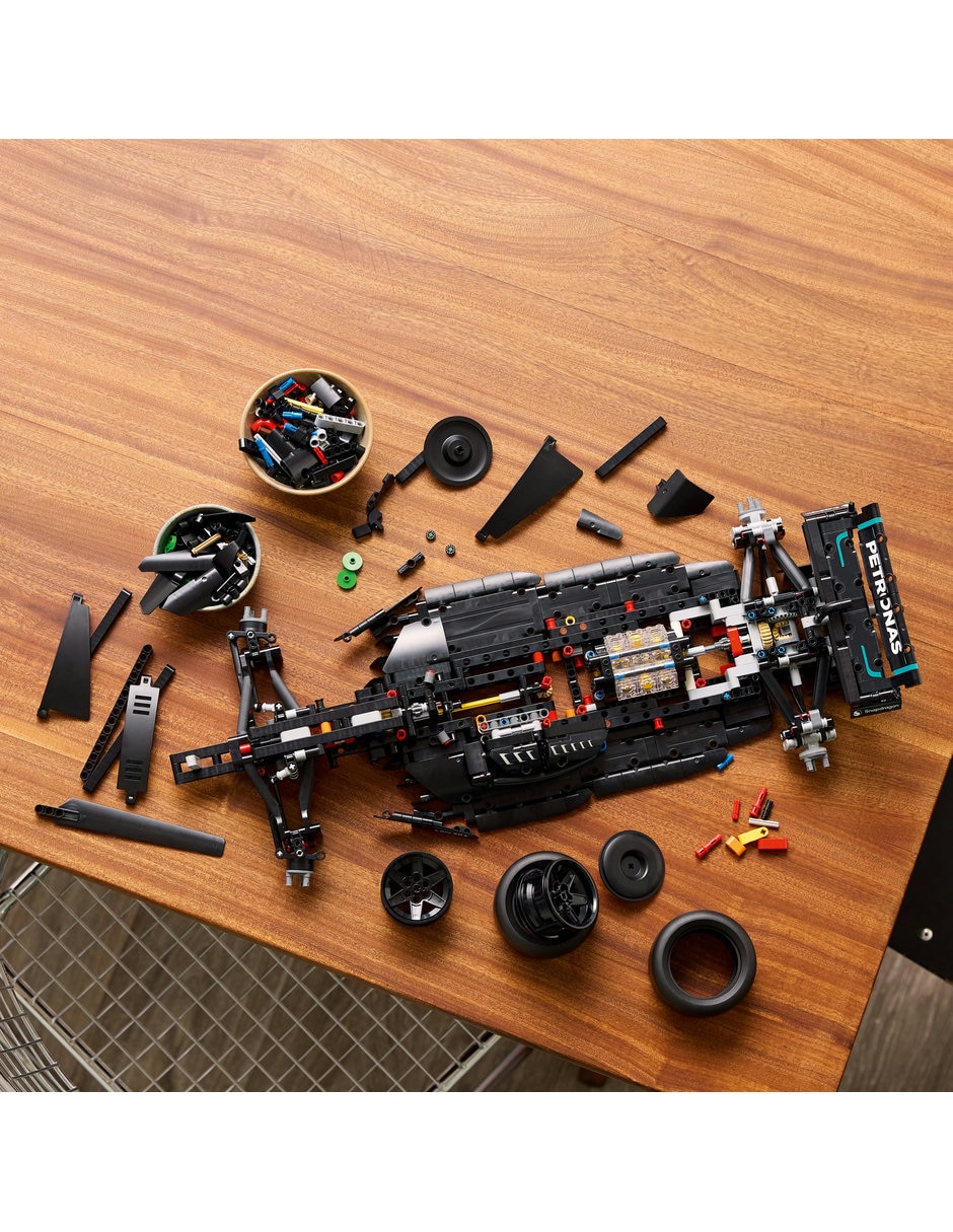 Technic Mercedes-AMG F1 W14 E Performance 42171 4