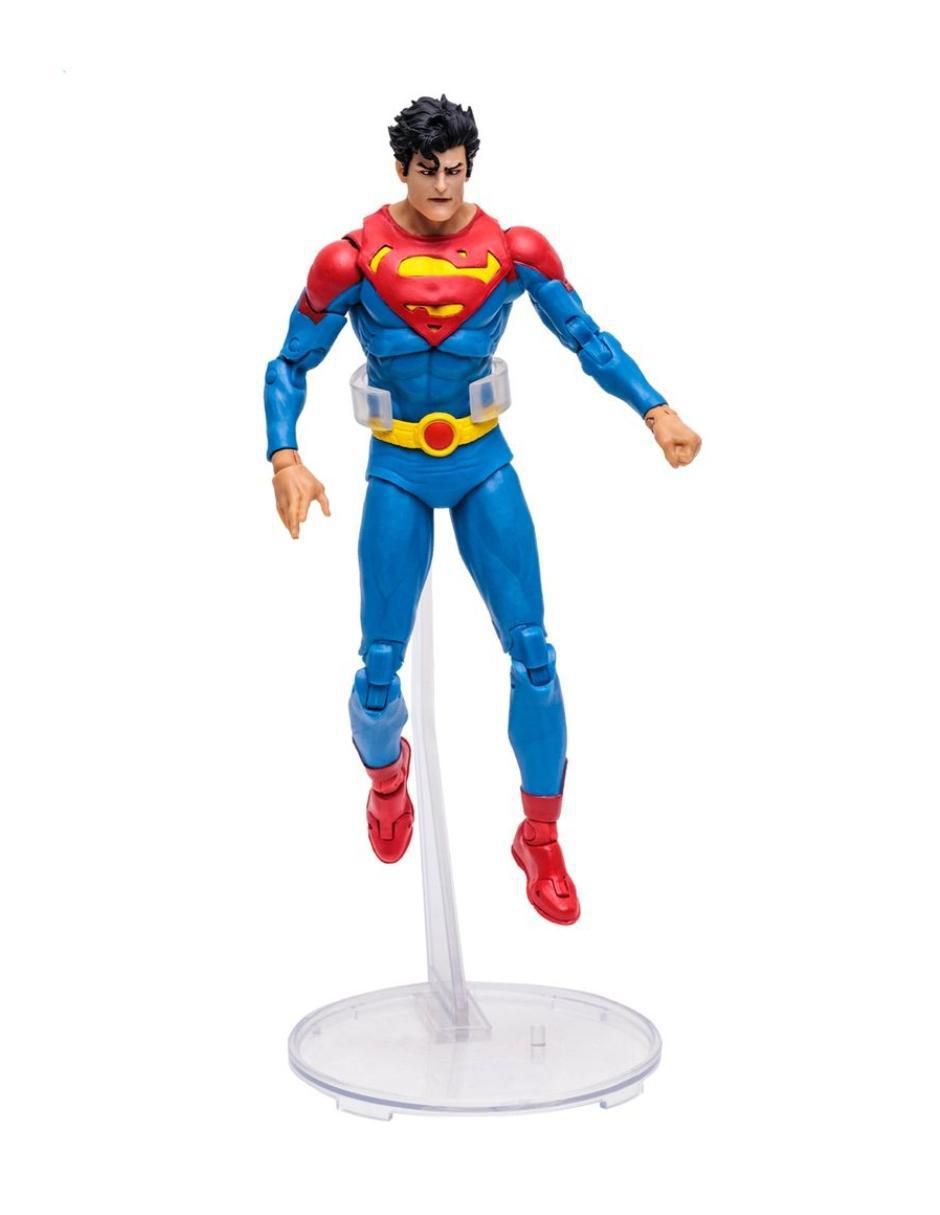 Figuara de acción DC Multiverse Superman articulada 2