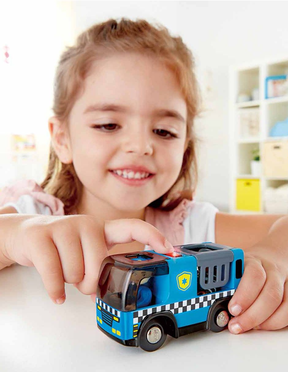 Camioneta policía e3738 3