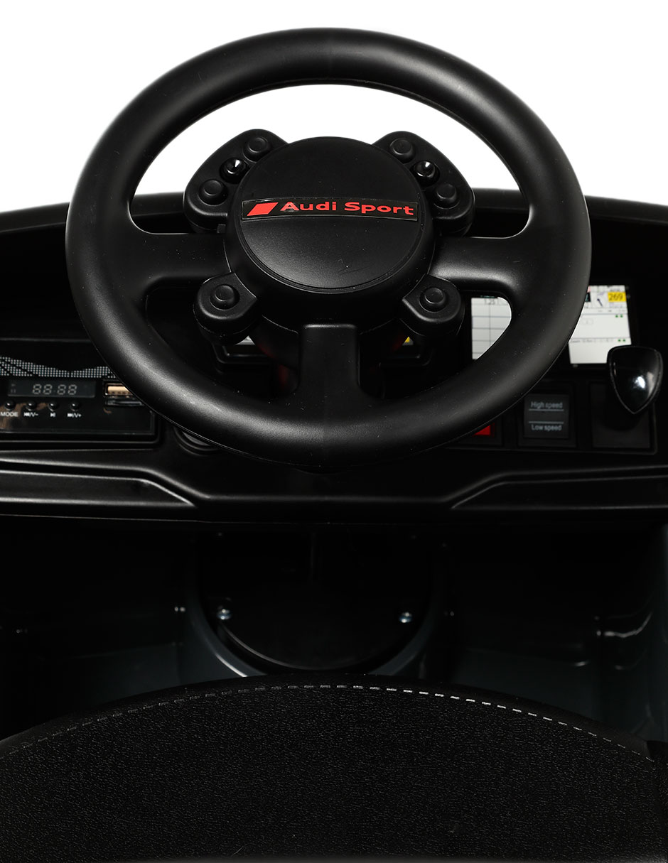 Automóvil montable Audi RS Q recargable 4