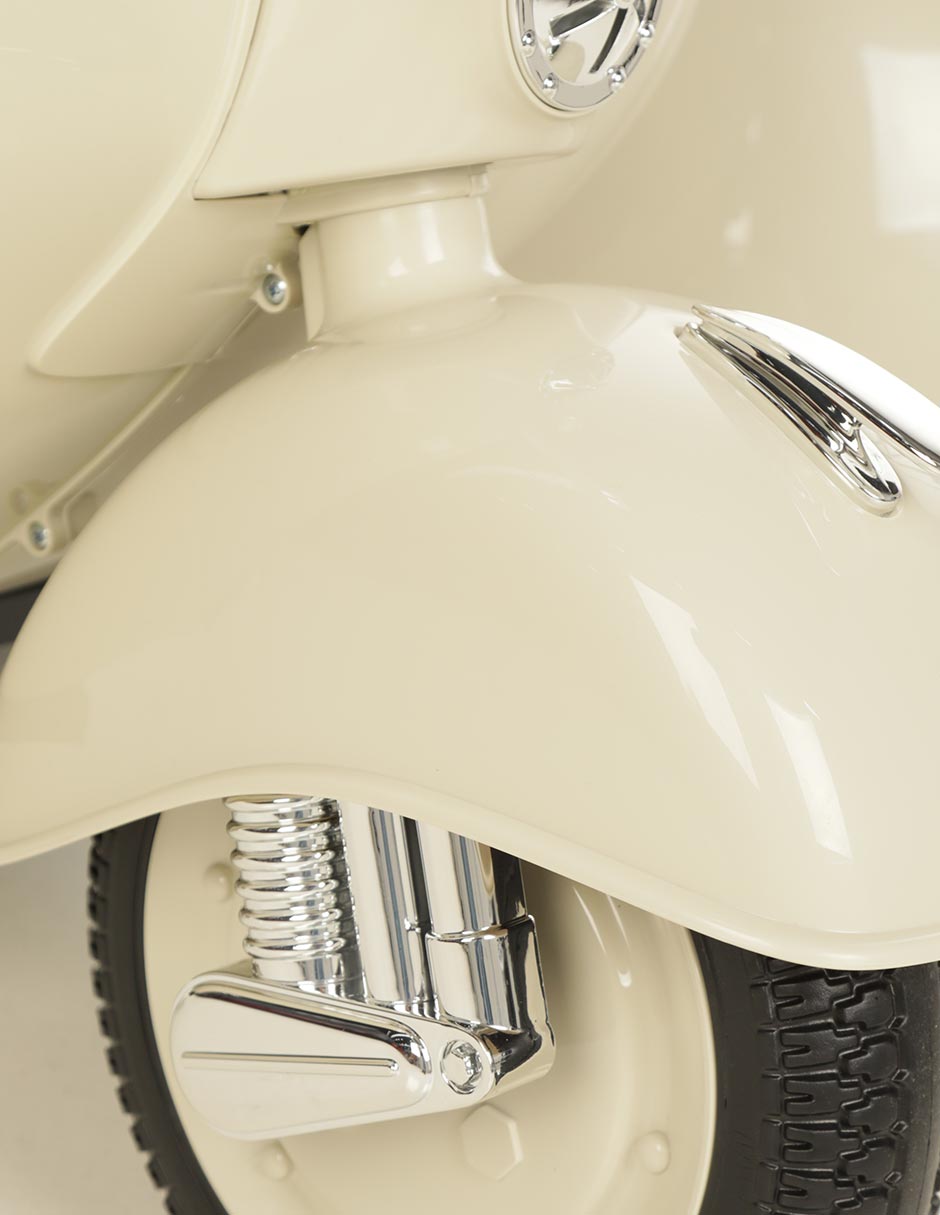 Moto montable Vespa 150 VL1T  recargable 8