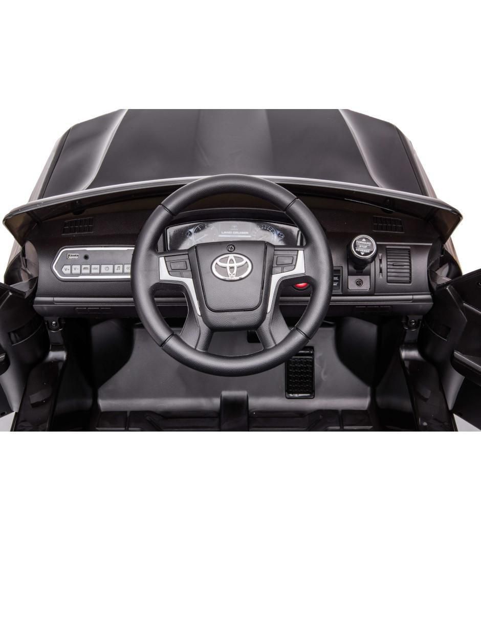 Automóvil montable    recargable 11