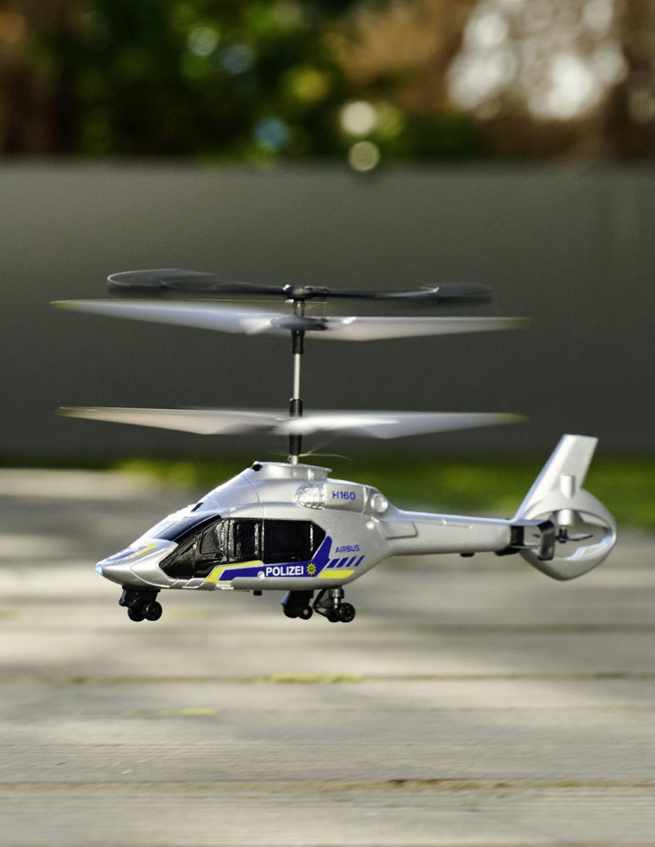 Helicóptero a control remoto 6