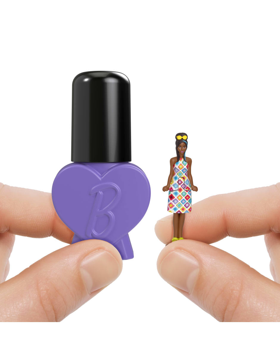 Muñeca Barbie Fashionista 4