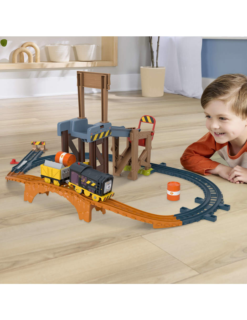 Pista armable Motorizada de construcción Diesel Thomas & Friends 2