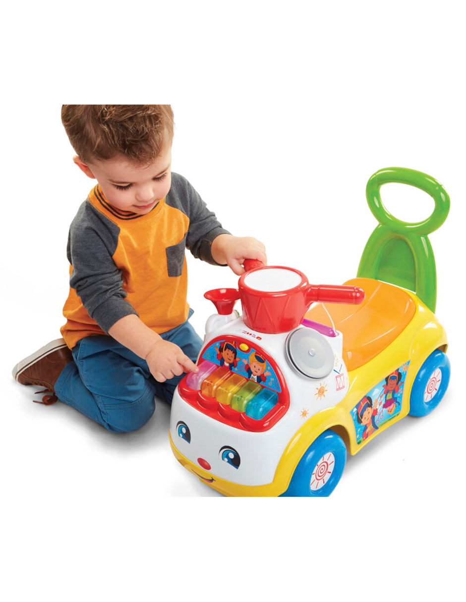 Automóvil montable Fisher-Price de batería 4