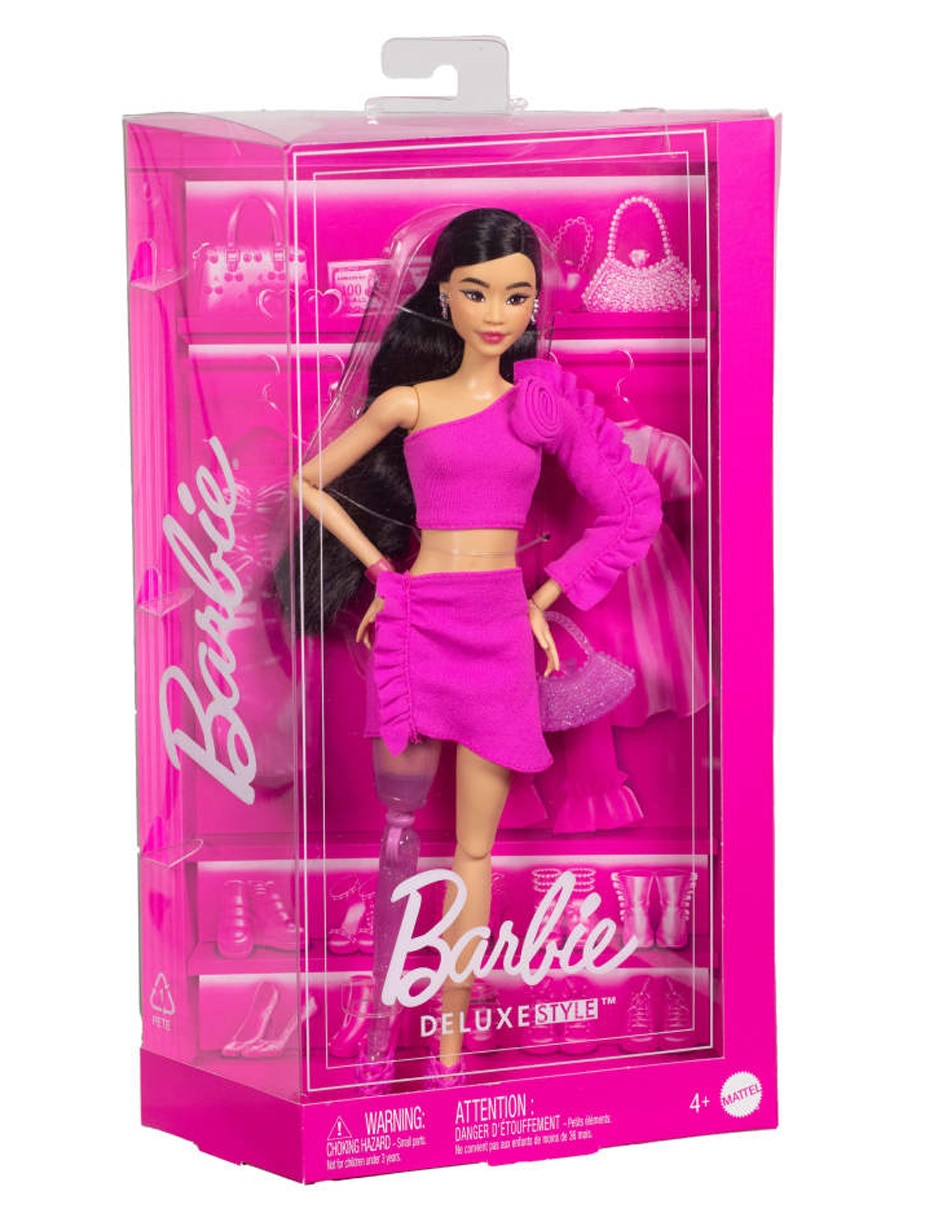Muñeca Fashionista Barbie Deluxe 7