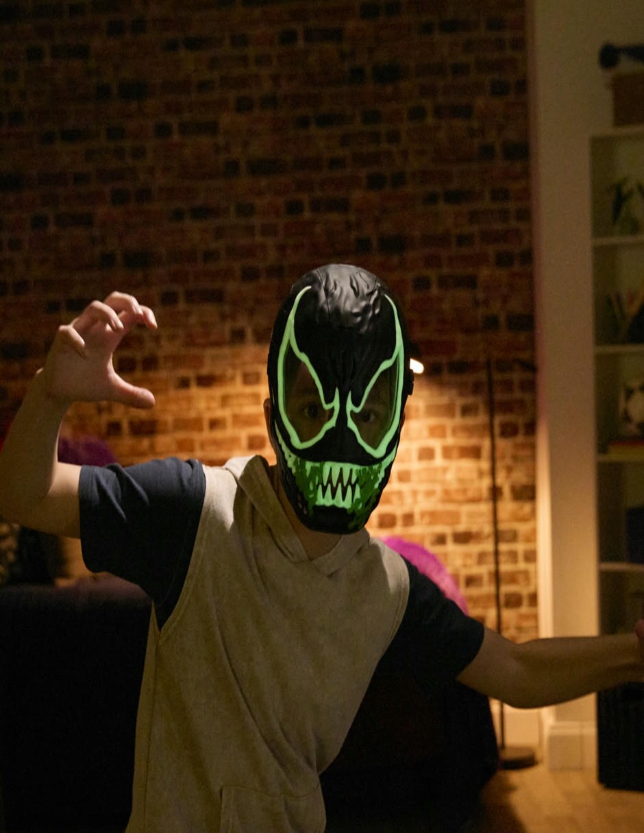 Máscara venom con sonido 9