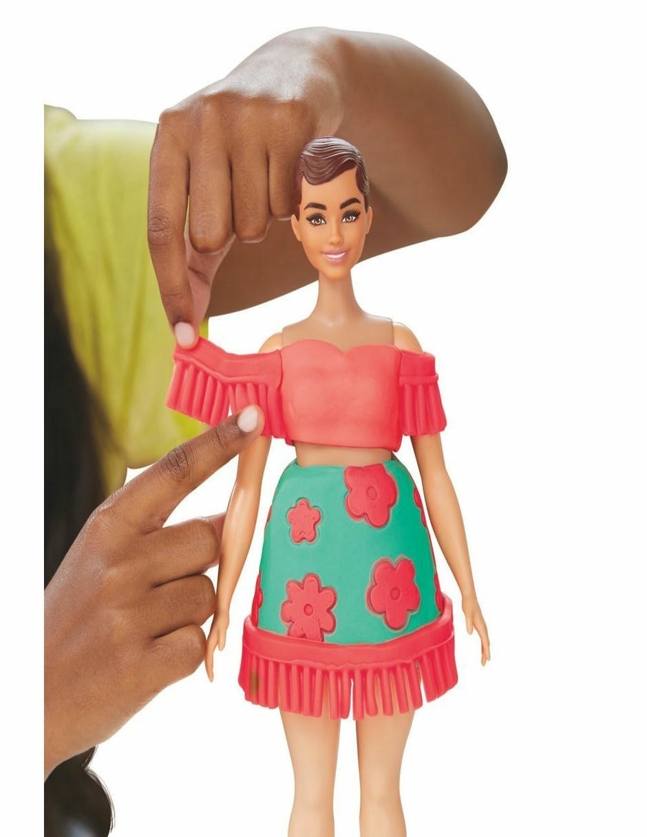 Set muñecas Barbie rosas y cerquillos 6