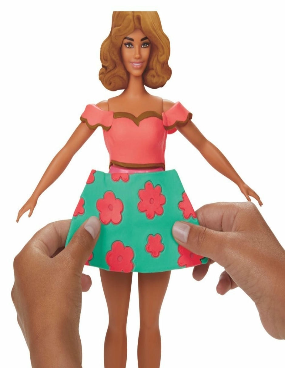 Set muñecas Barbie rosas y cerquillos 9
