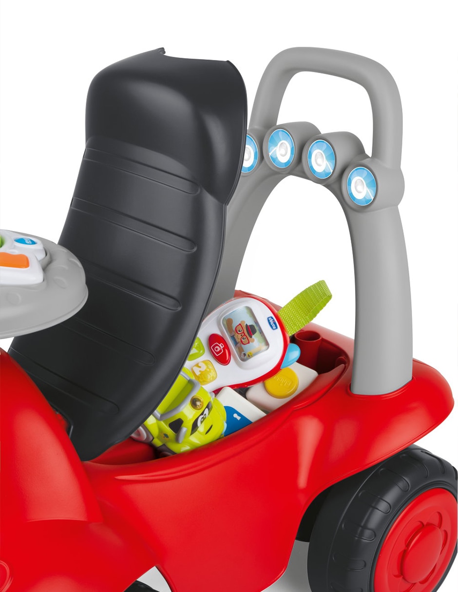 Automóvil montable de batería 4