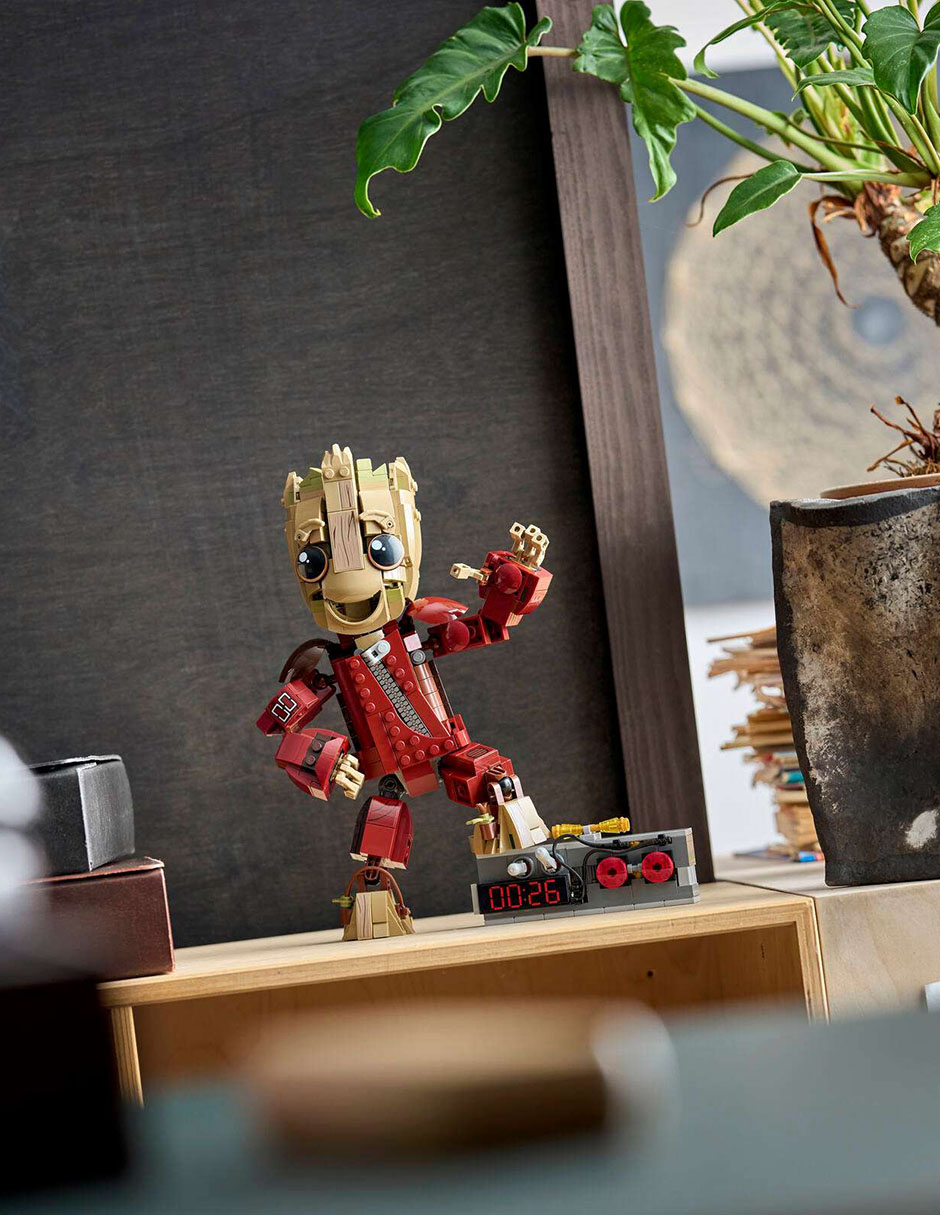 Guardianes de la Galaxia Groot con Traje de Saqueador 76341 Marvel 5