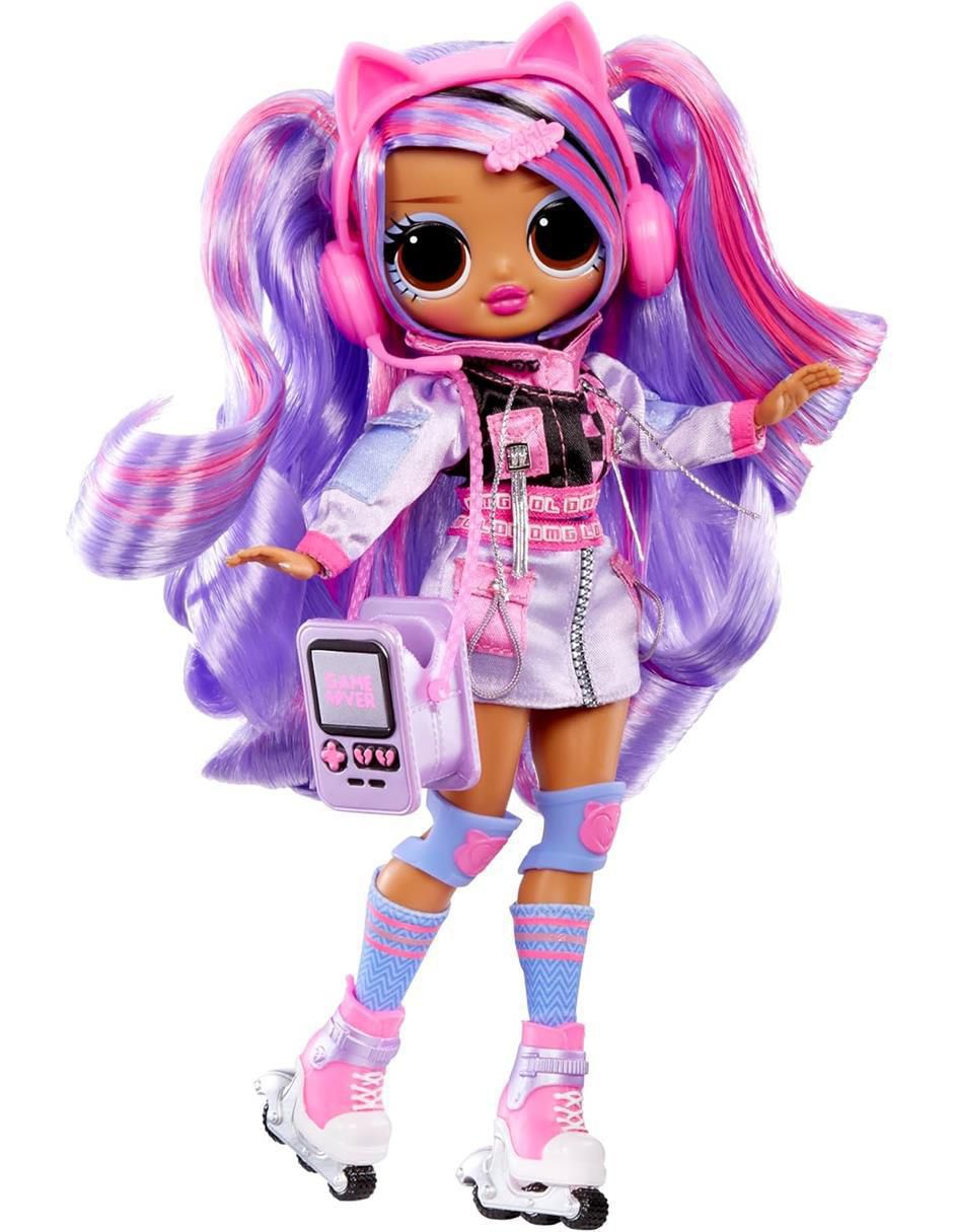 Muñeca fashion OMG Core - Ace: Reina del Gaming 3