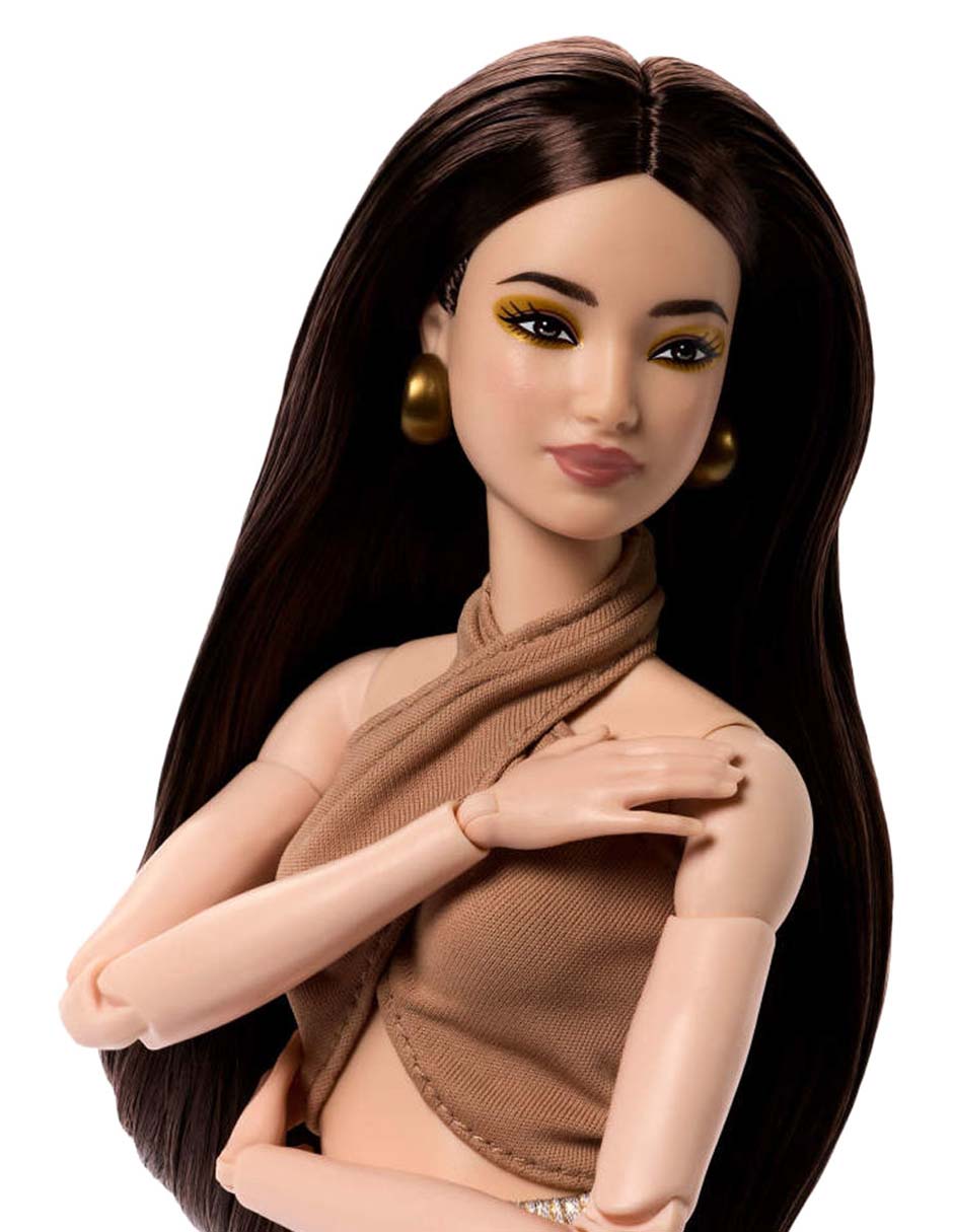 Muñeca Signature 5