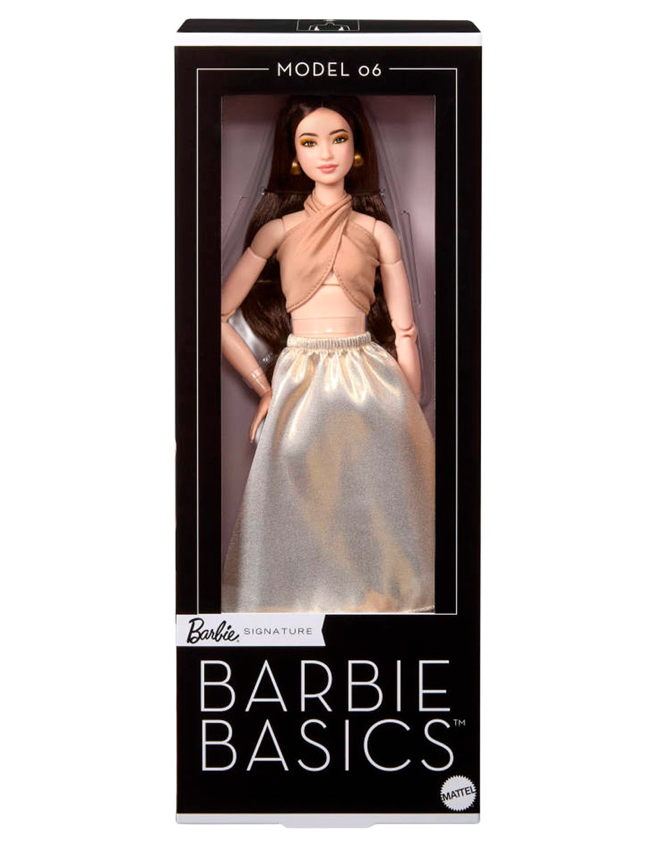 Muñeca Signature 6